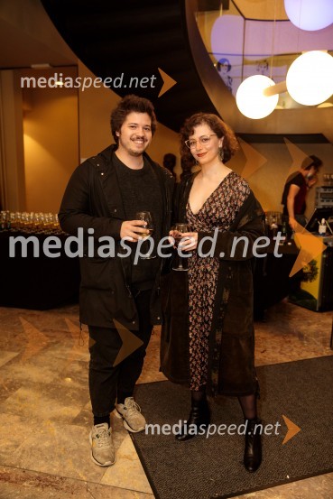 Češnjev vrt, premiera komedije in podelitev Dnevnikove nagrade Tjaši Železnik