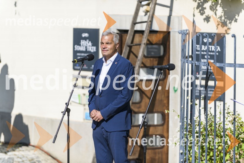  Saša Arsenovič, župan občine Maribor, podjetnik35. Svečana trgatev Stare trte