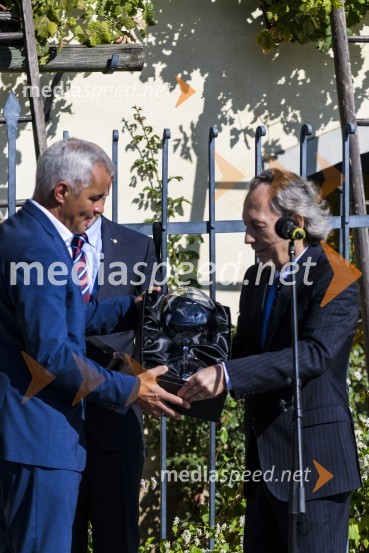  Saša Arsenovič, župan občine Maribor, podjetnik;  Edi Berk, oblikovalec, arhitekt35. Svečana trgatev Stare trte