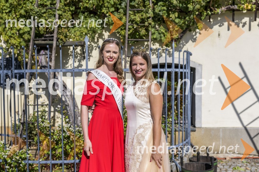  Neža Jarc, Mariborska vinska kraljica 2020;  Ana Pavlin, 24. vinska kraljica Slovenije35. Svečana trgatev Stare trte