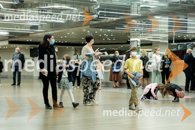 Nanine pesmi, glasbeno-plesna predstava