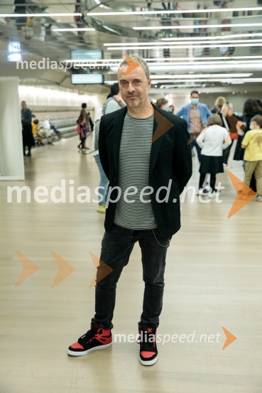  Jani Hace, glasbenikNanine pesmi, glasbeno-plesna predstava