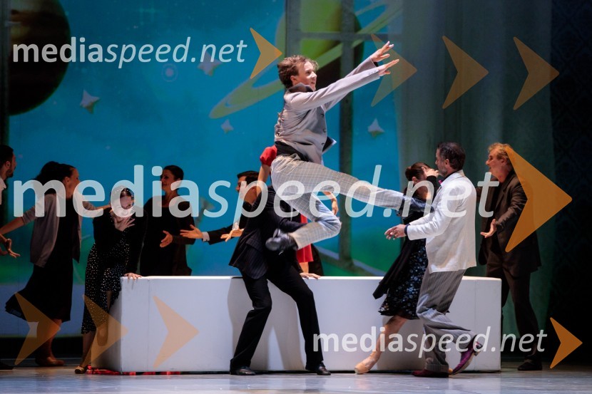 Nanine pesmi, glasbeno-plesna predstava