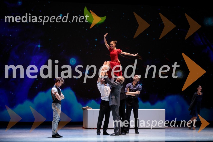  Ema Perić, baletna plesalkaNanine pesmi, glasbeno-plesna predstava