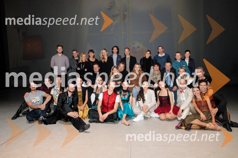 Nanine pesmi, glasbeno-plesna predstava