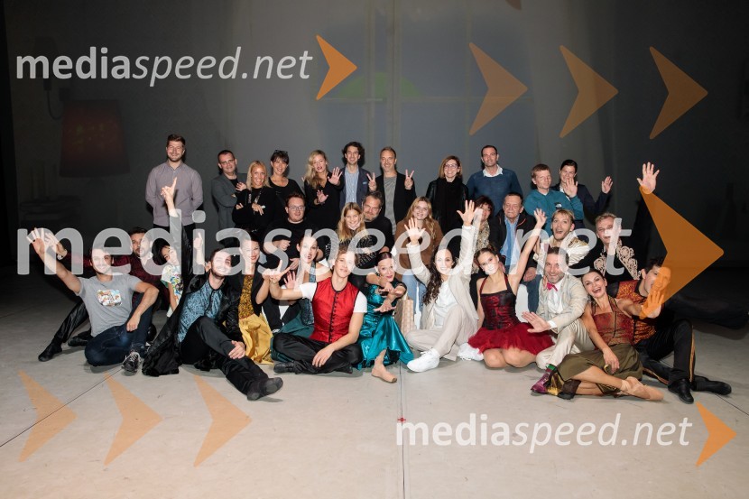 Nanine pesmi, glasbeno-plesna predstava