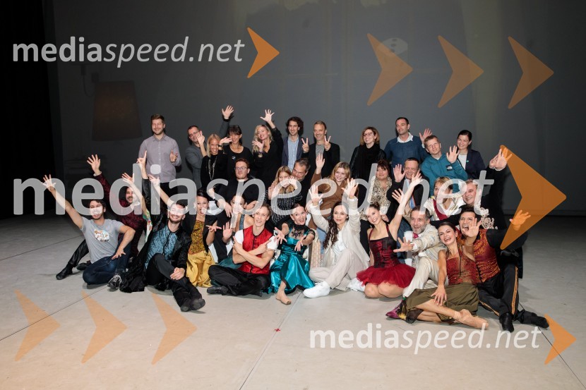 Nanine pesmi, glasbeno-plesna predstava