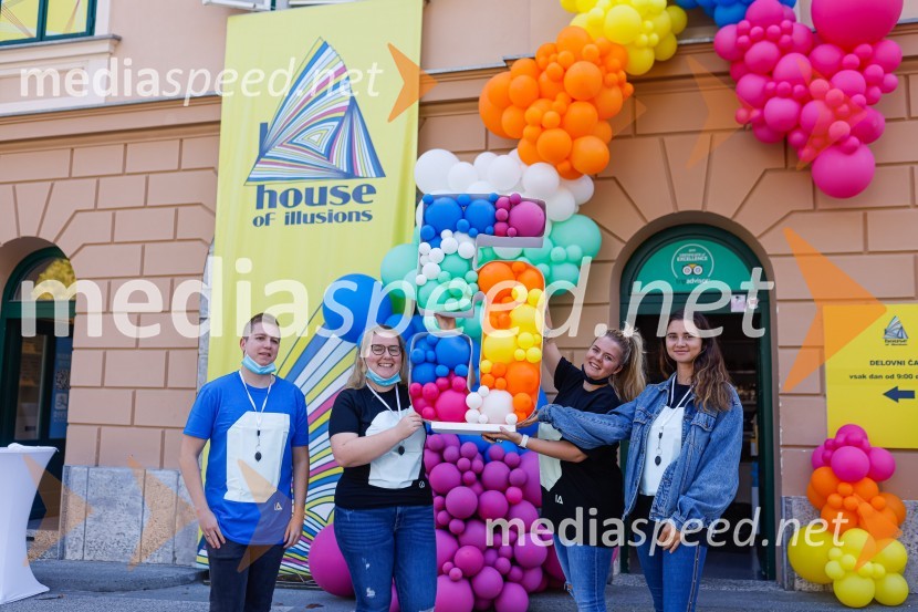 Prva razstava poslikav - iluzij na človeških telesih ob 5. obletnici Hiše iluzij
