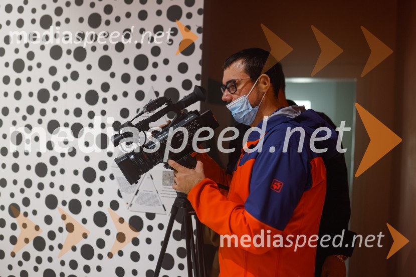 Prva razstava poslikav - iluzij na človeških telesih ob 5. obletnici Hiše iluzij