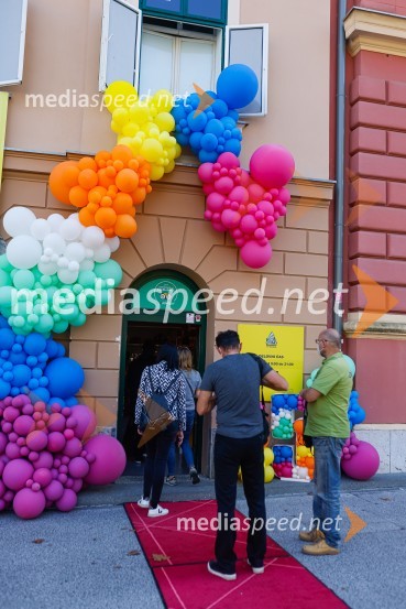 Prva razstava poslikav - iluzij na človeških telesih ob 5. obletnici Hiše iluzij