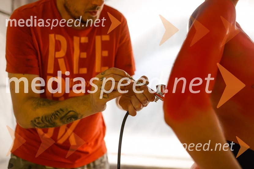  Leon Verdonik, Bodypainting SloveniaPrva razstava poslikav - iluzij na človeških telesih ob 5. obletnici Hiše iluzij