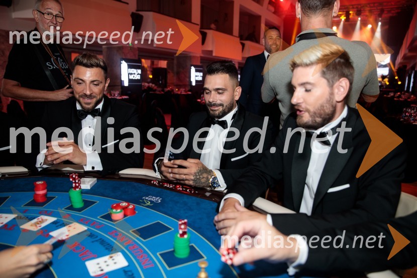  Gregor Čeglaj, Finalist Mister Slovenije 2017, Sanjski moški 2021;  Jani Jugovic, Cool Fotr;  Robert Korošec, igralecFatalni moški 2021 je Aljoša Bagola