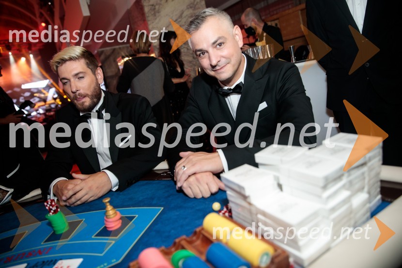  Robert Korošec, igralec;  Miha HercogFatalni moški 2021 je Aljoša Bagola