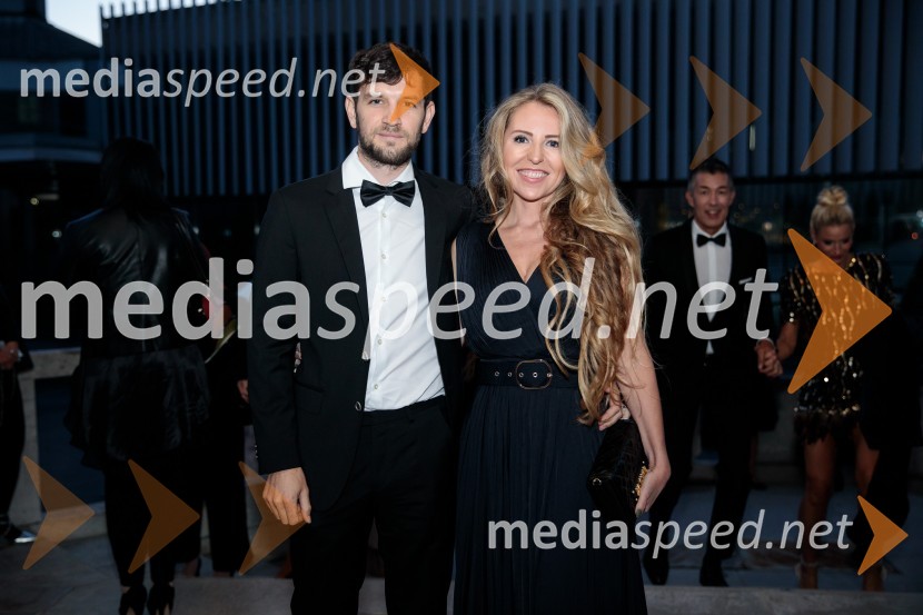  Urban Jazbinšek;  Hajdi Korošec Jazbinšek, pevkaFatalni moški 2021 je Aljoša Bagola