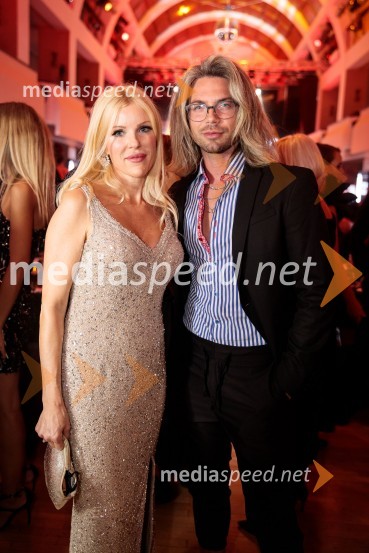  ... ;  Tibor Golob, fotografFatalni moški 2021 je Aljoša Bagola