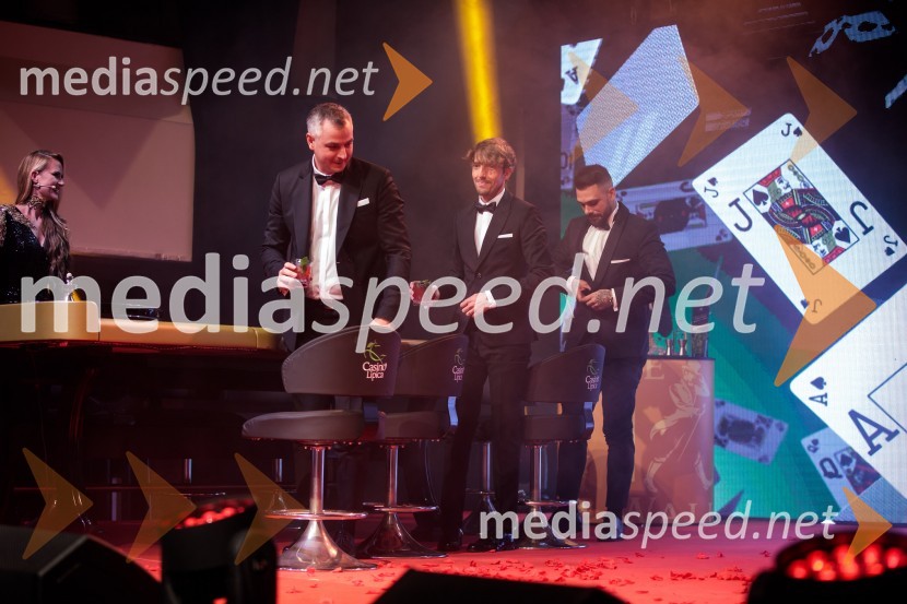  Miha Hercog;  Aljoša  Bagola, izvršni kreativni direktor Pristop Creative;  Jani Jugovic, Cool FotrFatalni moški 2021 je Aljoša Bagola