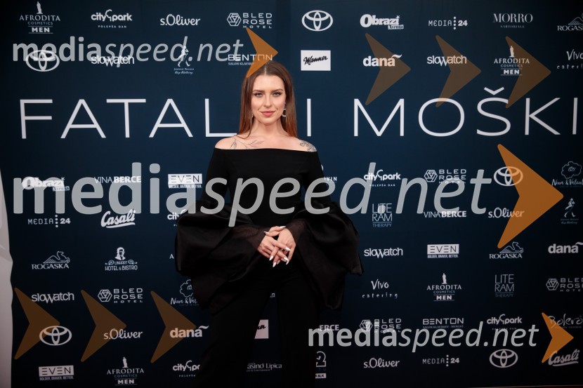  Maja Keuc, pevkaFatalni moški 2021 je Aljoša Bagola