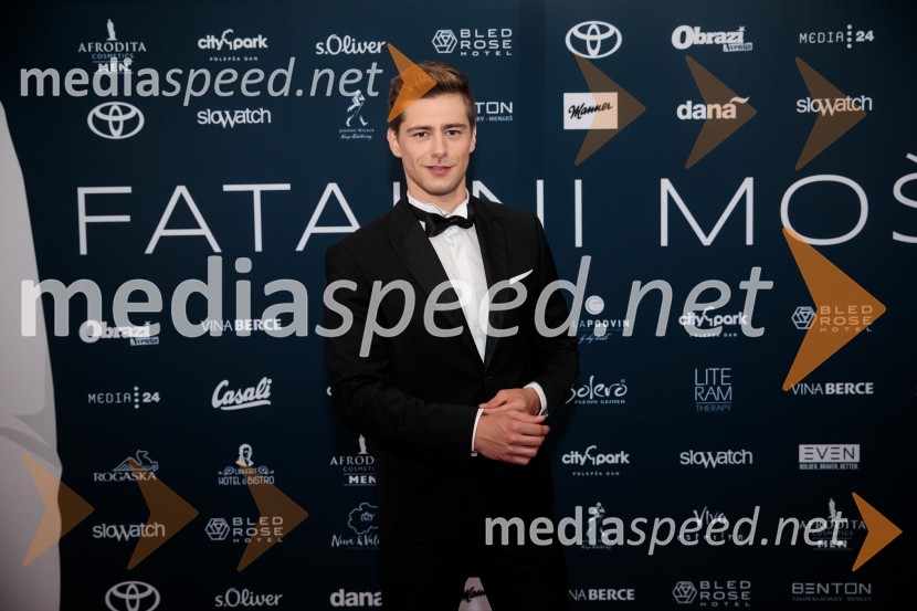  Matej Zemljič, igralecFatalni moški 2021 je Aljoša Bagola