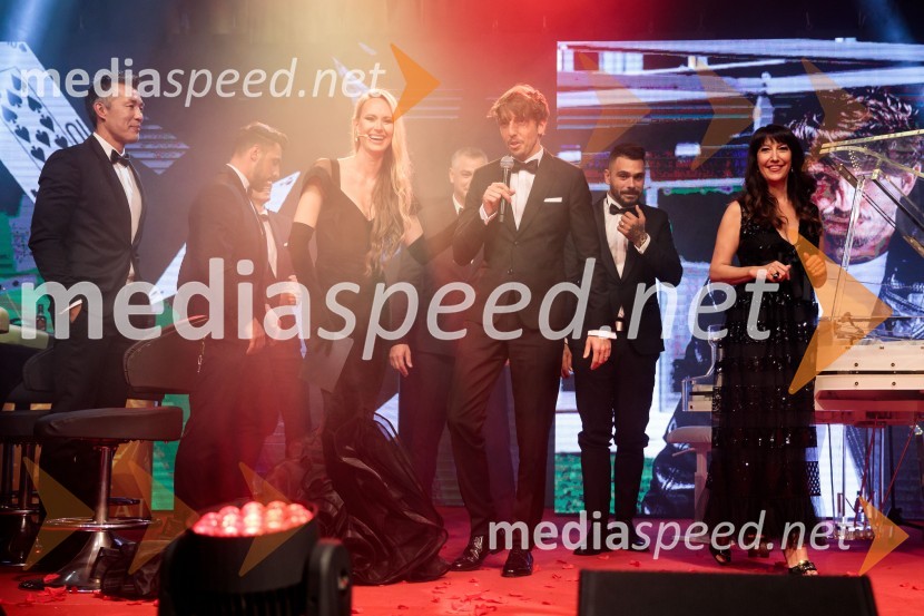  Taiji Tokuhisa, maneken in voditelj;  Gregor Čeglaj, Finalist Mister Slovenije 2017, Sanjski moški 2021;  Jerneja Podbevšek Zhembrovskyy, modna oblikovalka, voditeljica;  Aljoša Bagola, kreativec, kolumnist, predavatelj in knjižni avtor;  Jani Jugovic, Cool Fotr;  Petra Kancler,  urednica revije AvenijaFatalni moški 2021 je Aljoša Bagola