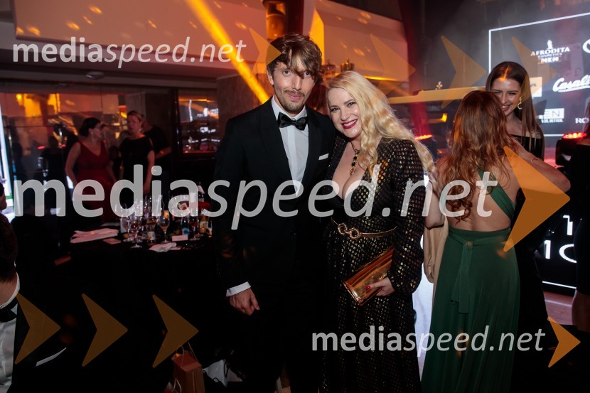  Aljoša Bagola, kreativec, kolumnist, predavatelj in knjižni avtor;  Danica Lovenjak, novinarkaFatalni moški 2021 je Aljoša Bagola