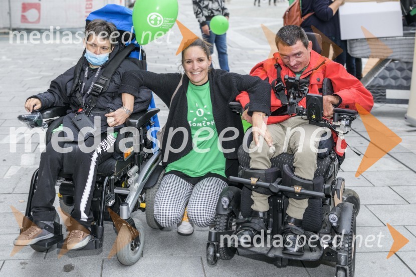  Ina Konrad;  Iza Verdel, članica izvršilnega odbora mariborskega društva Sonček;  Erni BlažičSvetovni dan cerebralne paralize društva Sonček