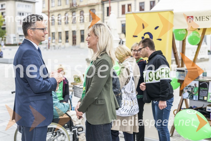  Marjan  Šarec, poslanec državnega zbora Republike Slovenije;  Lidija Šestak Zorič, predsednica društva Sonček MariborSvetovni dan cerebralne paralize društva Sonček