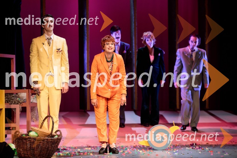  Urban Kuntarič, igralec;  Tanja Potočnik, igralkaKozlovska sodba v Višnji Gori, premiera otroške predstave Slovenskega ljudskega gledališča Celje