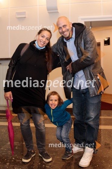  Ana  Medvešček, Šinšin, plesalkaKozlovska sodba v Višnji Gori, premiera otroške predstave Slovenskega ljudskega gledališča Celje