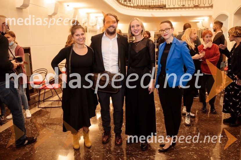  Aja Zupanec, koreografinja;  Luka Marcen, režiser;  Lara Ekar Grlj, koreografinja;  Barbara Petrovič, vodja marketinga in odnosov za javnostmi SLG CeljeKozlovska sodba v Višnji Gori, premiera otroške predstave Slovenskega ljudskega gledališča Celje