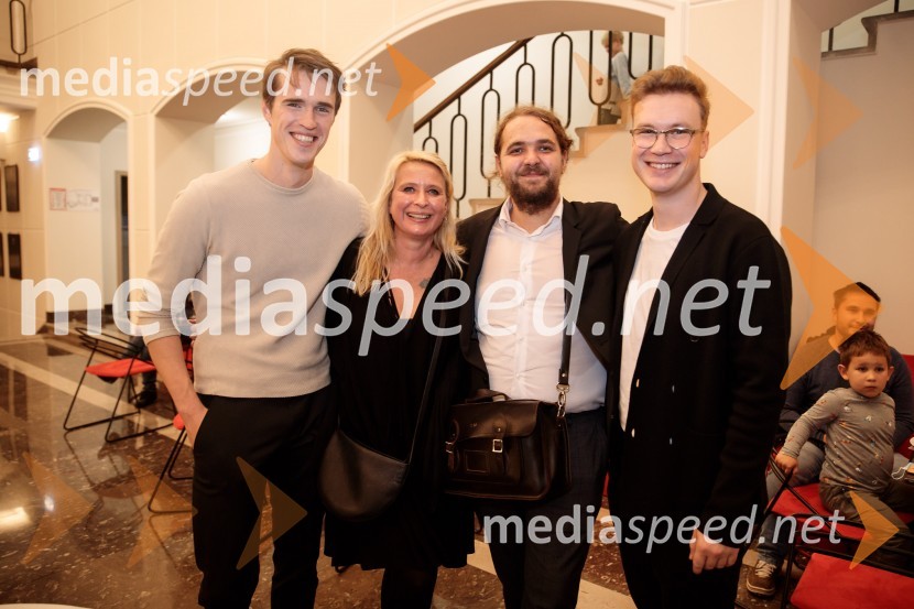  Urban Kuntarič, igralec;  Tatjana Doma, dramaturginja SLG Celje;  Luka Marcen, režiser;  Žan Brelih Hatunić, igralecKozlovska sodba v Višnji Gori, premiera otroške predstave Slovenskega ljudskega gledališča Celje