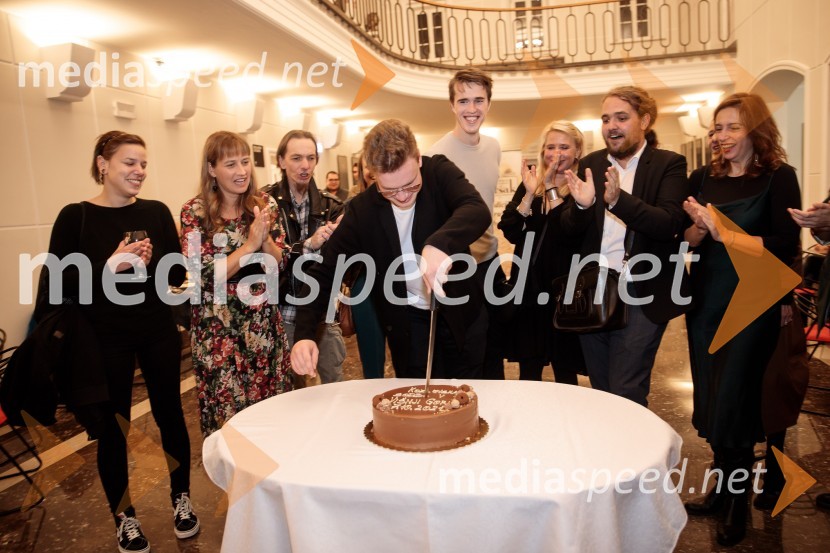  ... ;  Tanja Potočnik, igralka;  David Čeh, igralec;  Žan Brelih Hatunić, igralec;  Urban Kuntarič, igralec;  Tatjana Doma, dramaturginja SLG Celje;  Luka Marcen, režiser;  Barbara Medvešček, igralkaKozlovska sodba v Višnji Gori, premiera otroške predstave Slovenskega ljudskega gledališča Celje