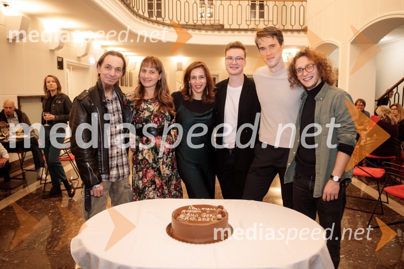  David Čeh, igralec;  Tanja Potočnik, igralka;  Barbara Medvešček, igralka;  Žan Brelih Hatunić, igralec;  Urban Kuntarič, igralec;  Filip  Mramor, igralecKozlovska sodba v Višnji Gori, premiera otroške predstave Slovenskega ljudskega gledališča Celje