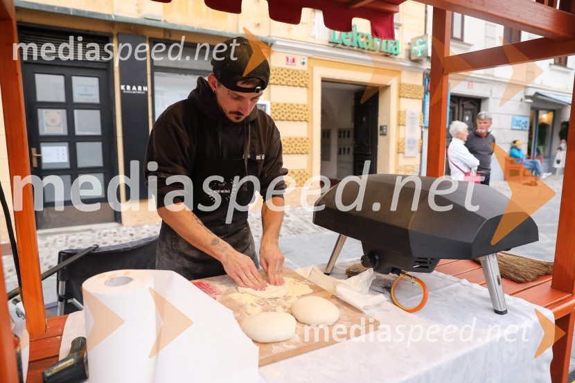  Aleš Tomažič, pekarna Bread&BlackDan kranjske klobase in piva