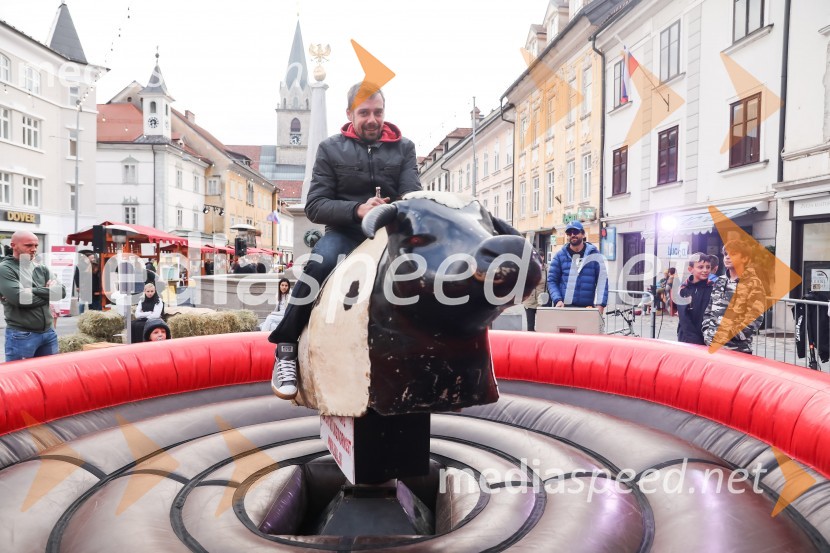 Dan kranjske klobase in piva