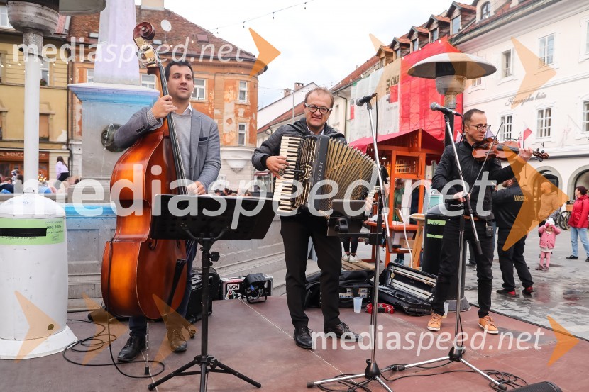   Jurij  Krafogel, Original Kranjc bend;  Rok Kranjc, harmonikar in klaviaturist; zasedba Kranjci;  Andrej  Eržen, Original Kranjc bend, violina, kitara, spremljevalni vokalDan kranjske klobase in piva
