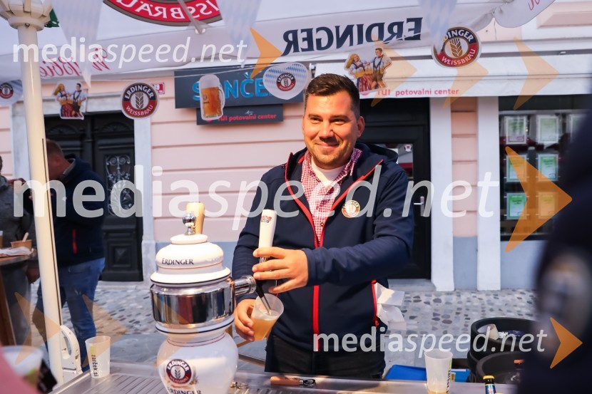 Dan kranjske klobase in piva