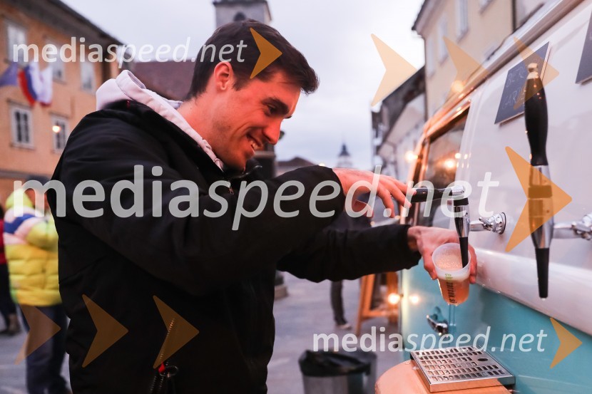 Dan kranjske klobase in piva