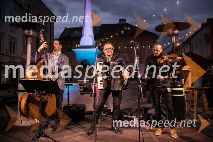   Jurij  Krafogel, Original Kranjc bend;  Rok Kranjc, harmonikar in klaviaturist; zasedba Kranjci;  Andrej  Eržen, Original Kranjc bend, violina, kitara, spremljevalni vokalDan kranjske klobase in piva