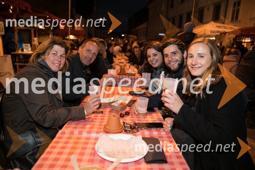 Dan kranjske klobase in piva