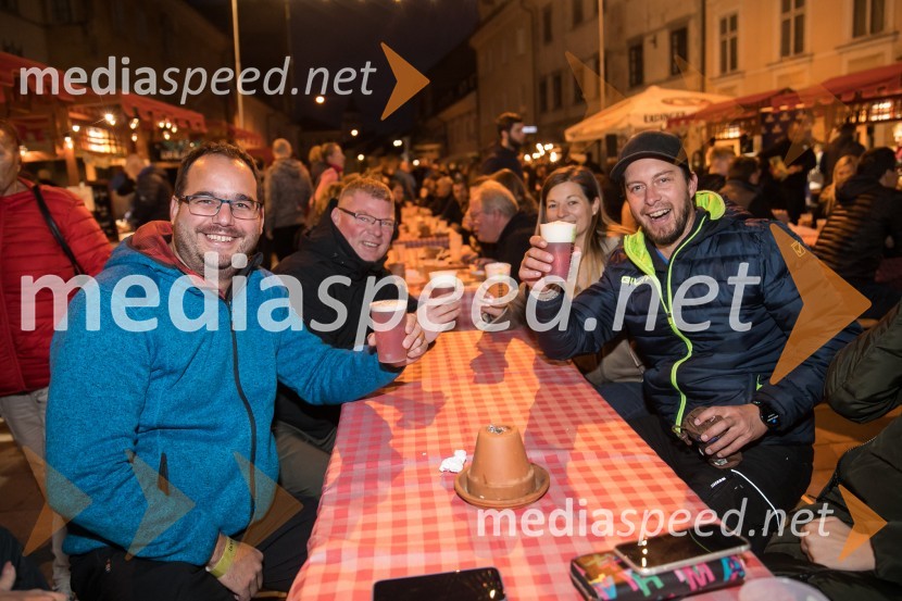 Dan kranjske klobase in piva