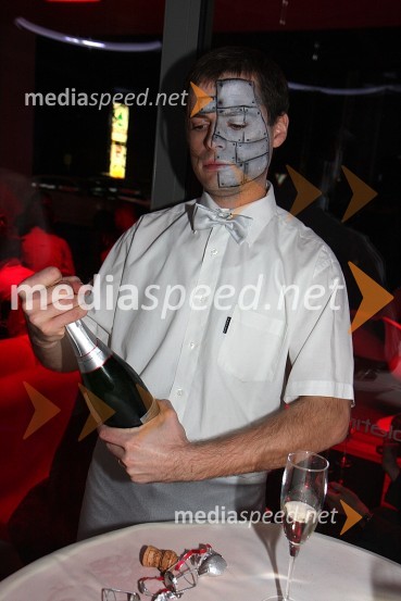 NatakarPlatinum, otvoritev kluba