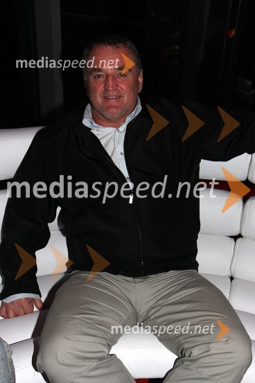 Martin Strel, ultramaratonski plavalecPlatinum, otvoritev kluba