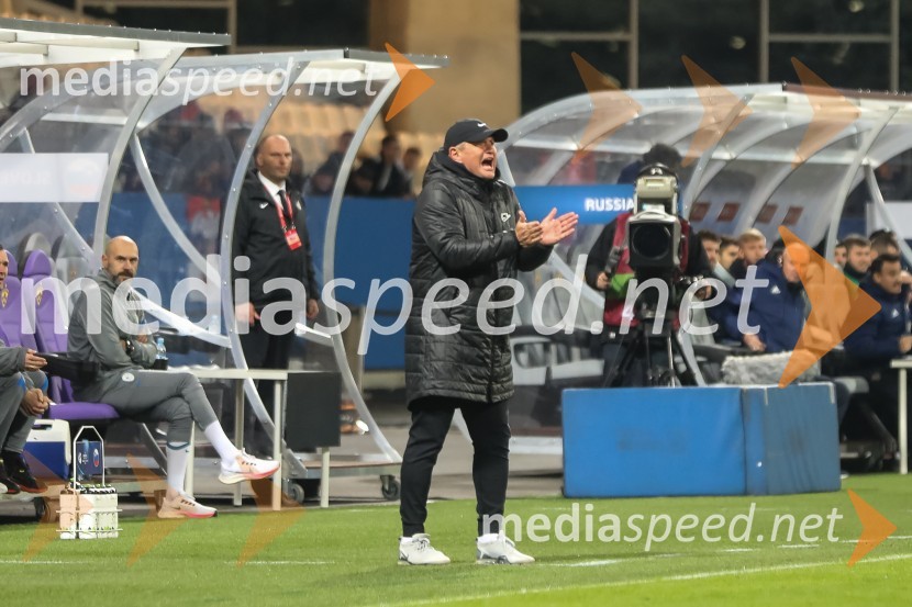  Matjaž Kek, selektor slovenske nogometne reprezentanceRusi razblinili sanje o svetovnem prvenstvu