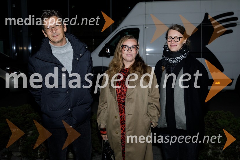  Grega Repovž, odgovorni urednik Mladine;  Nina Žabnikar;  Urška Brodar, dramaturginja, Slovensko mladinsko gledališčeVročina, premiera SMG Ljubljana