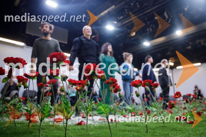 Vročina, premiera SMG Ljubljana