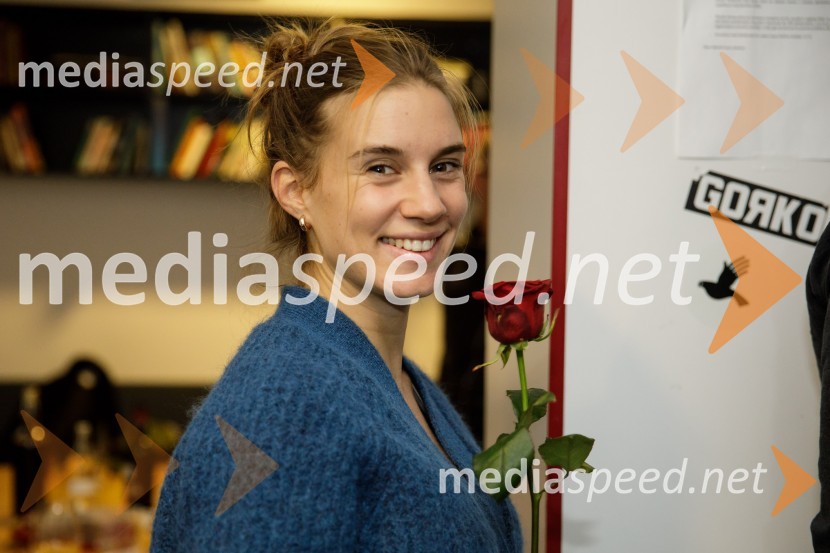  Maya Sara UngerVročina, premiera SMG Ljubljana