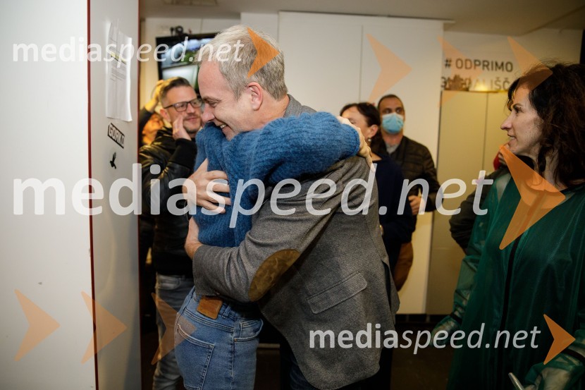  Igor Vasiljev, scenograf;  Mina PaladaVročina, premiera SMG Ljubljana