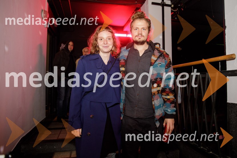  Katarina Morano, režiserka, dramaturginja;  Žiga  Divjak, režiserVročina, premiera SMG Ljubljana