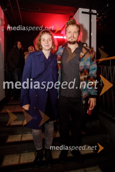  Katarina Morano, režiserka, dramaturginja;  Žiga  Divjak, režiserVročina, premiera SMG Ljubljana