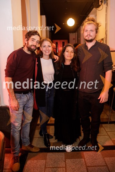  Vito Weis, igralec;  Nina Cijan, tekstopiska, scenaristka;  Nina Pertot Weis, plesalka in koreografinja;  Žiga  Divjak, režiserVročina, premiera SMG Ljubljana